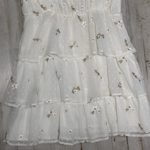 Adelyn Rae White Gold Embroidered Swiss Dot Tiered Ruffle Mini Dress Size L NEW! - Picture 4 of 16